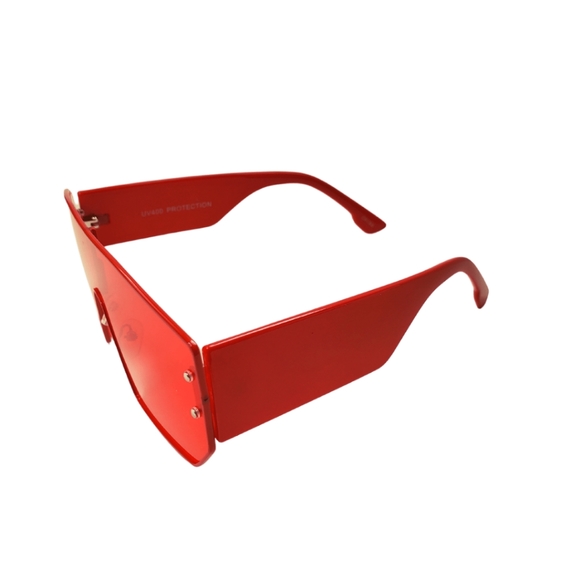 Large Frame Fashion Sunglasses | Red - Picture 3 of 4